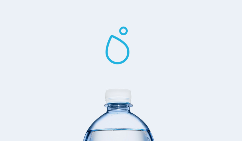 Mineralwasserflasche und Logo Forum Mineralwasser